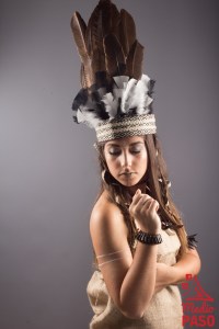 Tocado de India / Medio Paso